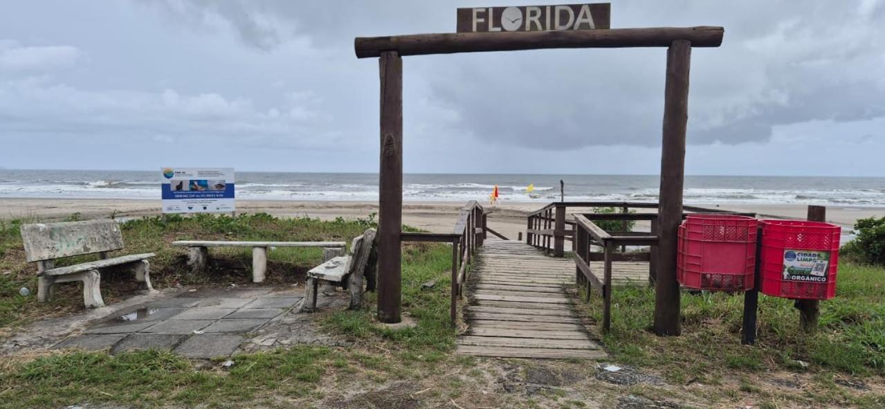 Casa 50 Metros Da Praia Matinhos Bagian luar foto